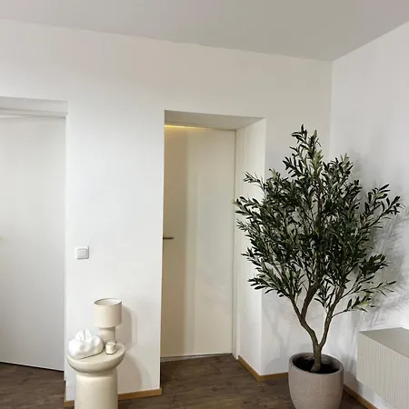 Modernes - Kostenloser Parkplatz - Zentral Appartement *